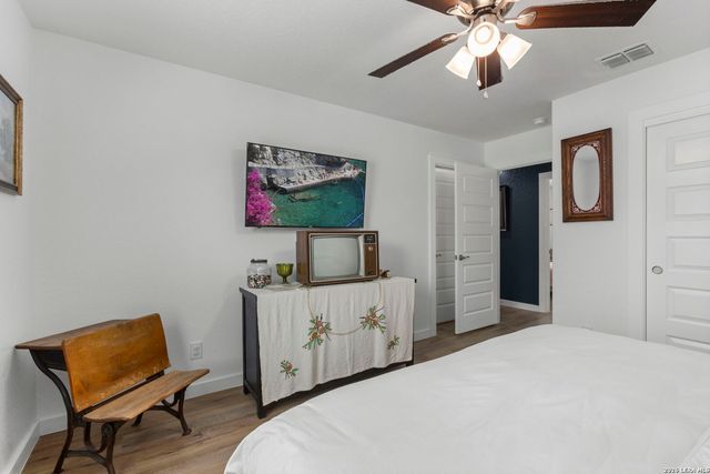 185 Northeast, Bandera, TX 78003