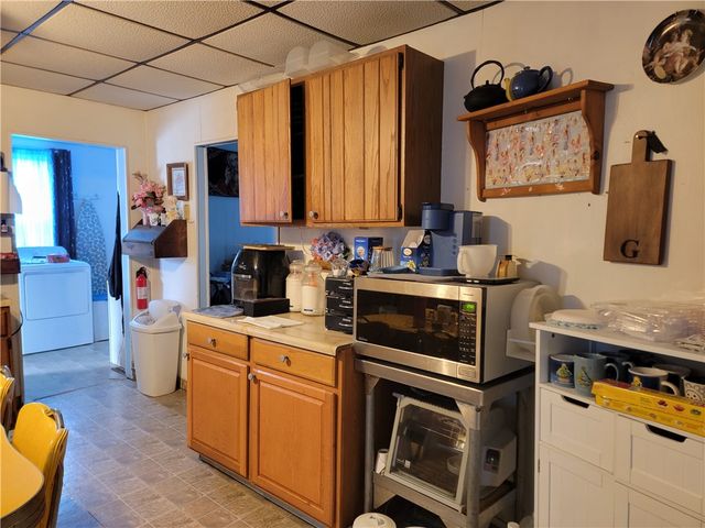 808 Sunset St, Rural Valley Boro, PA 16249