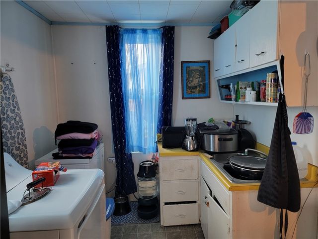 808 Sunset St, Rural Valley Boro, PA 16249