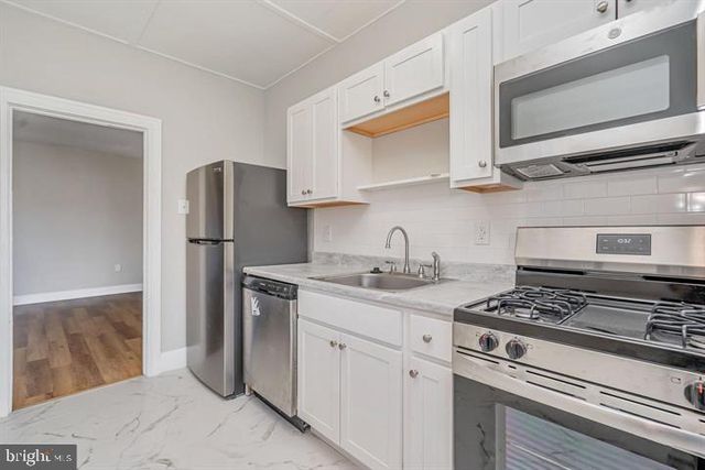 3302 CHESTERFIELD AVE, Baltimore, MD 21213