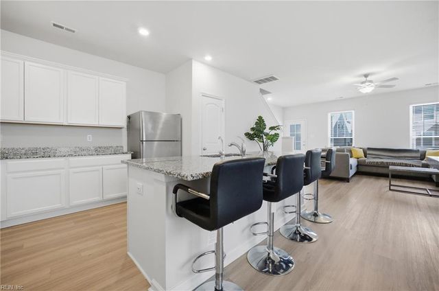 1519 Auckland CT, Newport News, VA 23608