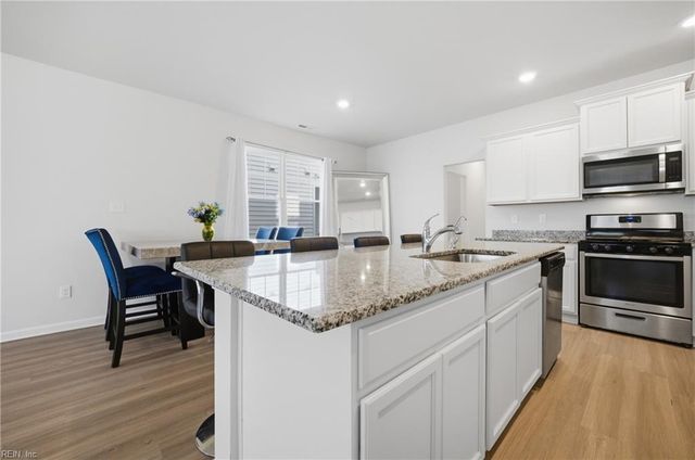 1519 Auckland CT, Newport News, VA 23608