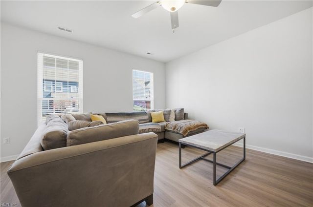 1519 Auckland CT, Newport News, VA 23608