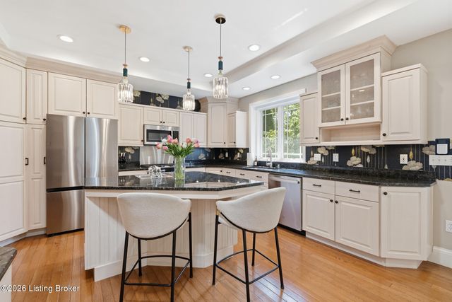 2116 Murray Ave, Louisville, KY 40205
