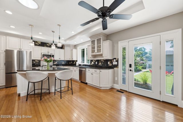 2116 Murray Ave, Louisville, KY 40205
