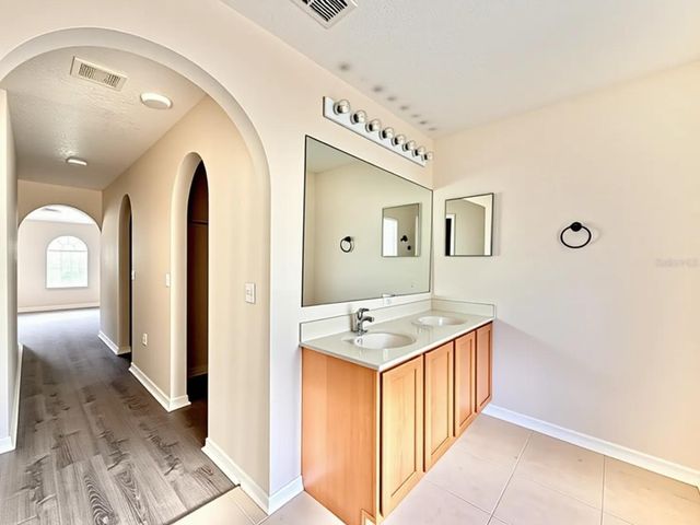 24301 SW 6TH PLACE, Newberry, FL 32669