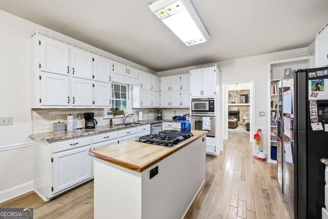 630 Battersea Drive, Lawrenceville, GA 30044