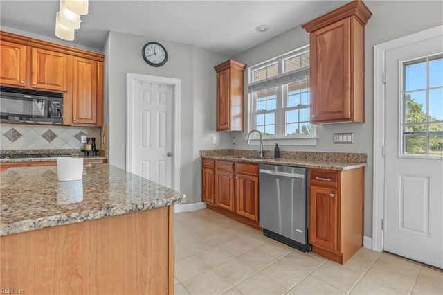 640 Planters CT, Virginia Beach, VA 23457