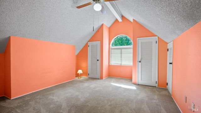 2520 Lakeview Dr, Santa Rosa, CA 95405