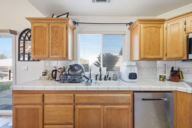 4487 Alta Saga Drive, Redding, CA 96002