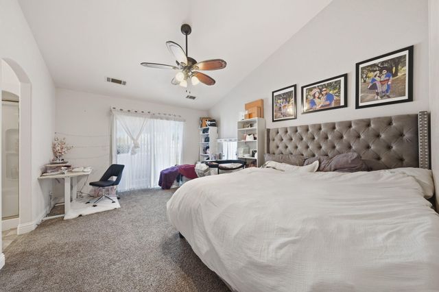 4487 Alta Saga Drive, Redding, CA 96002