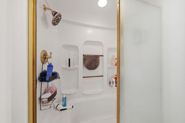 4487 Alta Saga Drive, Redding, CA 96002