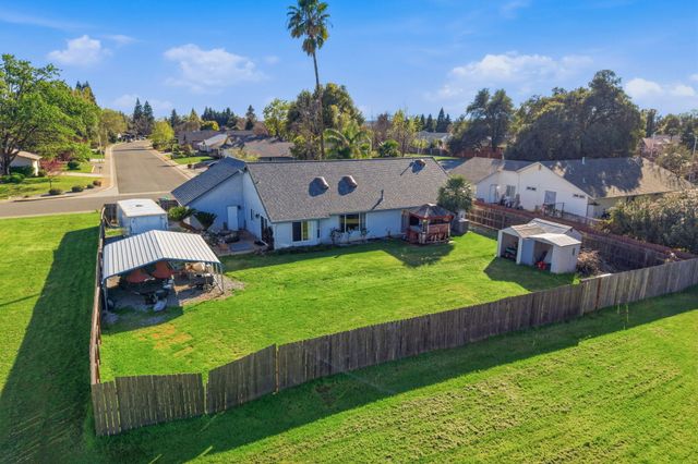 4487 Alta Saga Drive, Redding, CA 96002