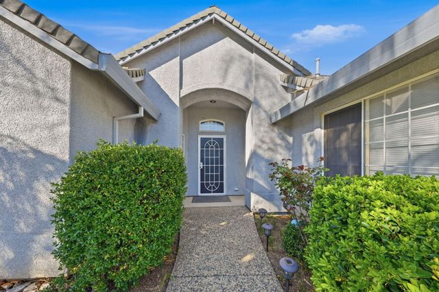 4487 Alta Saga Drive, Redding, CA 96002