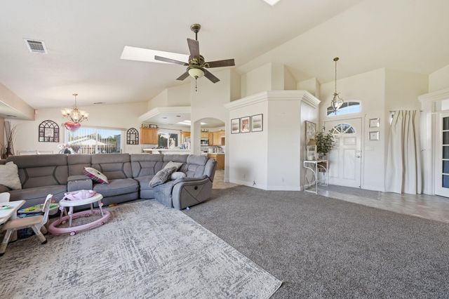 4487 Alta Saga Drive, Redding, CA 96002