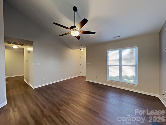 1040 Chaucery Lane, Matthews, NC 28104