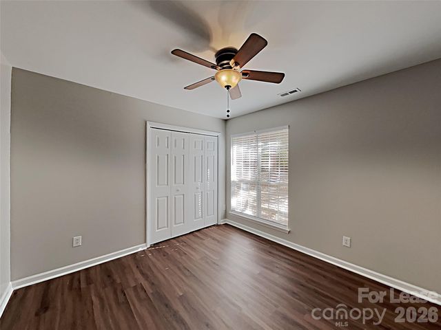 1040 Chaucery Lane, Matthews, NC 28104