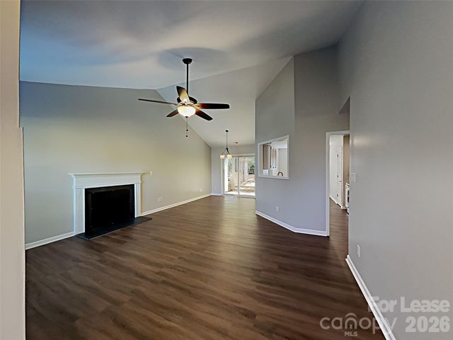 1040 Chaucery Lane, Matthews, NC 28104