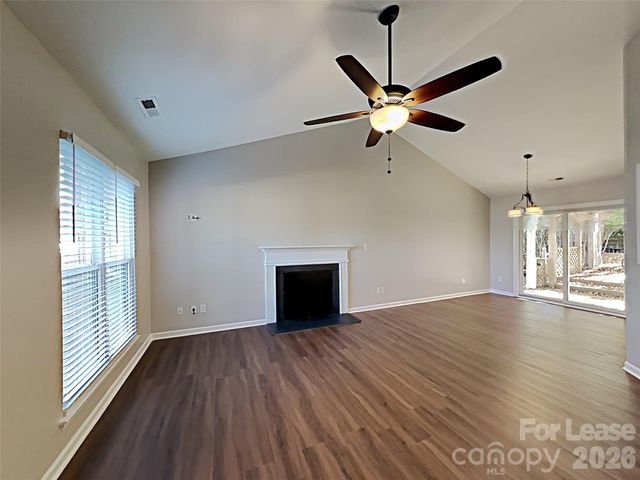 1040 Chaucery Lane, Matthews, NC 28104