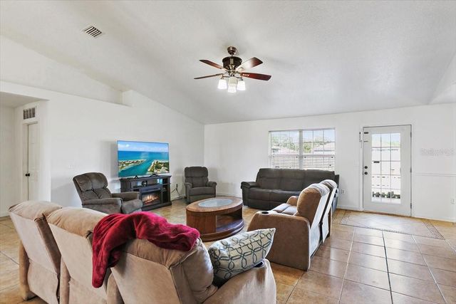 38 RED MILL DRIVE, Palm Coast, FL 32164