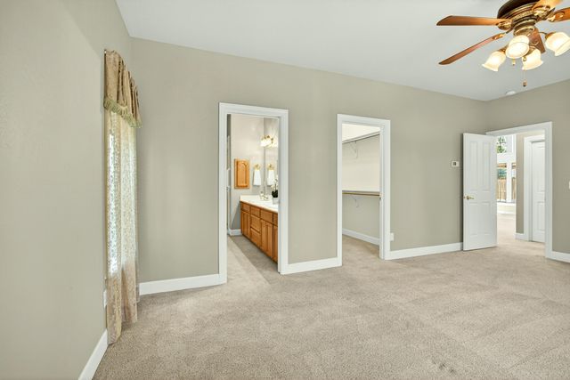 100 Nunan Street, Jacksonville, OR 97530