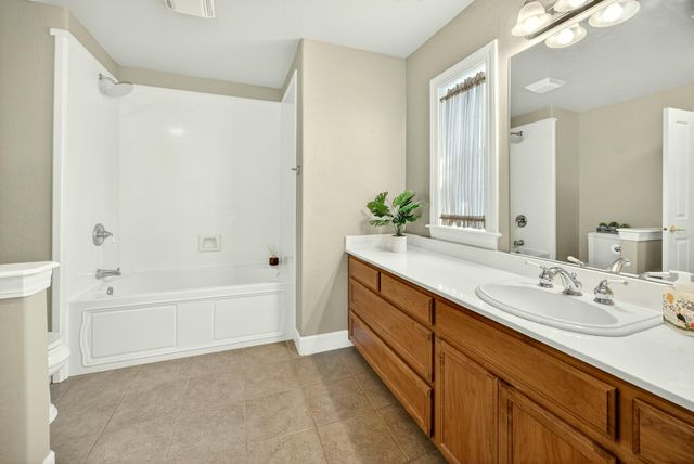 100 Nunan Street, Jacksonville, OR 97530