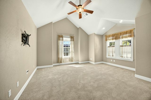 100 Nunan Street, Jacksonville, OR 97530