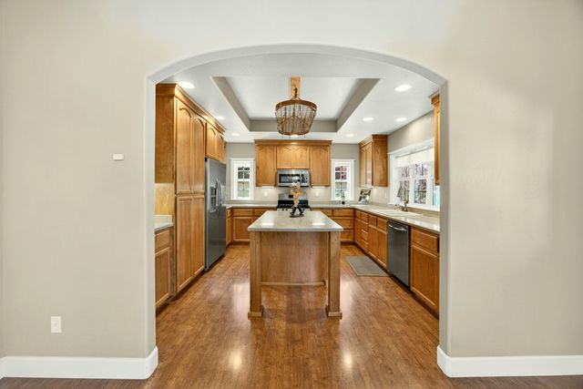 100 Nunan Street, Jacksonville, OR 97530