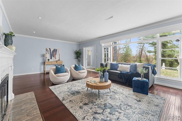 351 N 66th Street, Belleville, IL 62223