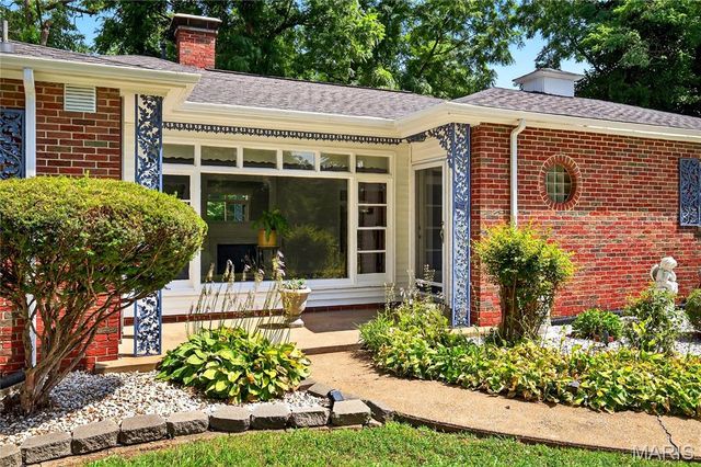 351 N 66th Street, Belleville, IL 62223