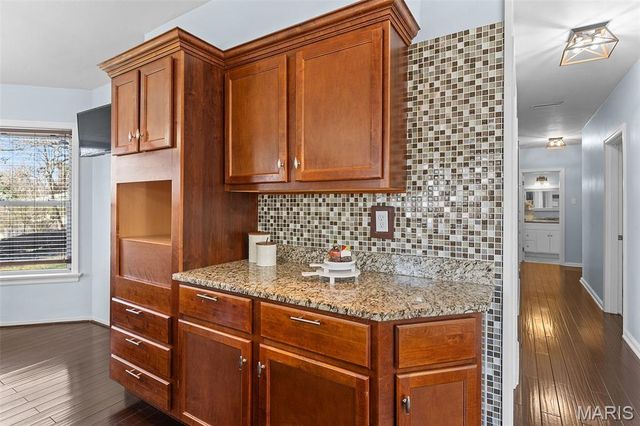 351 N 66th Street, Belleville, IL 62223