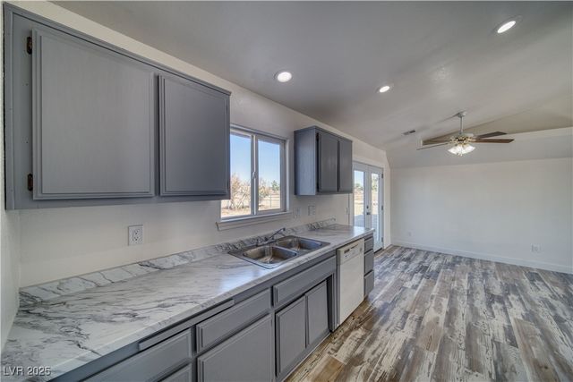 3950 South Rainbow Avenue, Pahrump, NV 89048