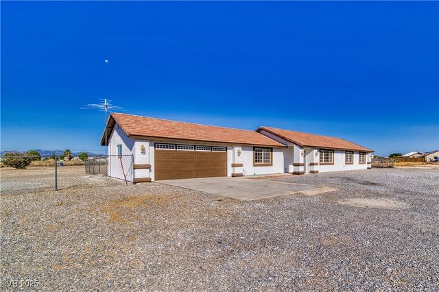 3950 South Rainbow Avenue, Pahrump, NV 89048