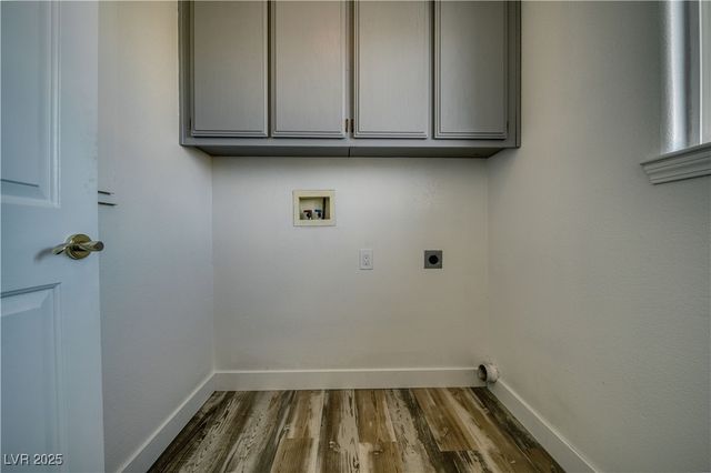 3950 South Rainbow Avenue, Pahrump, NV 89048