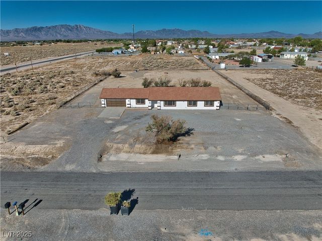 3950 South Rainbow Avenue, Pahrump, NV 89048