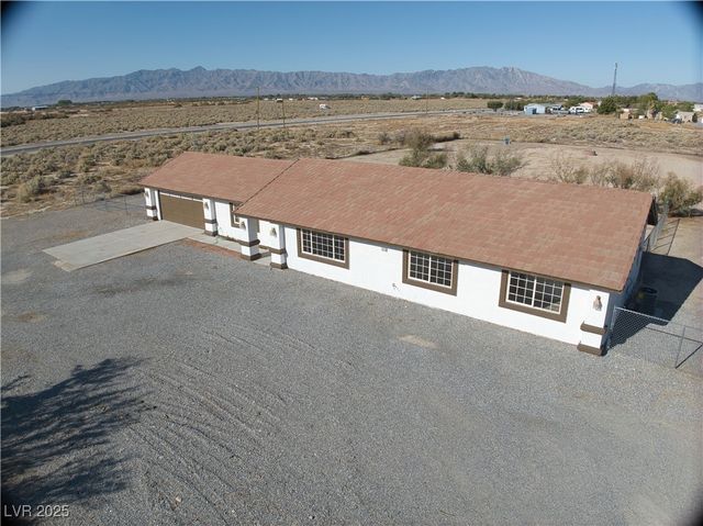3950 South Rainbow Avenue, Pahrump, NV 89048