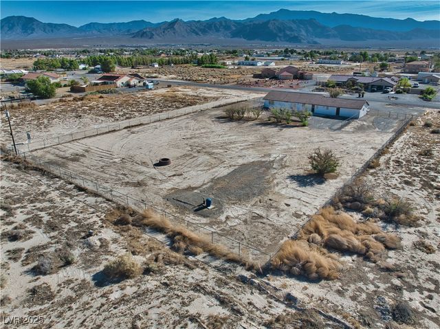 3950 South Rainbow Avenue, Pahrump, NV 89048