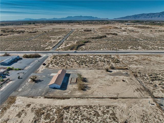 3950 South Rainbow Avenue, Pahrump, NV 89048