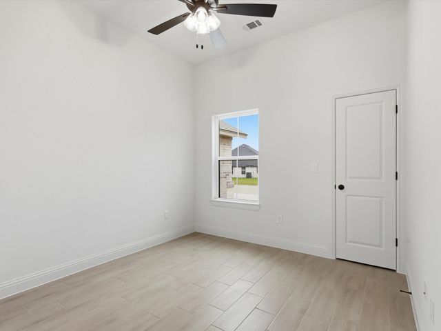 1360 Oleander Drive, Tolar, TX 76476