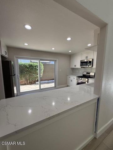 648 Racquet Club Lane, Thousand Oaks, CA 91360