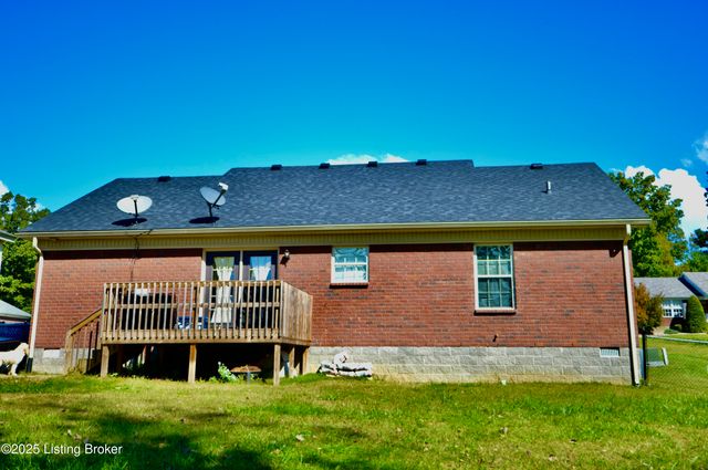127 Chesapeake Trail, Coxs Creek, KY 40013