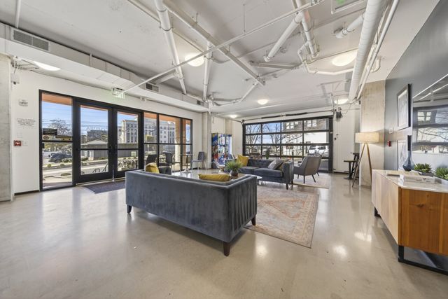 1900 12th Ave S Apt 322, Nashville, TN 37203