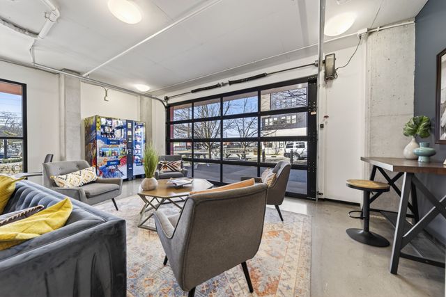 1900 12th Ave S Apt 322, Nashville, TN 37203