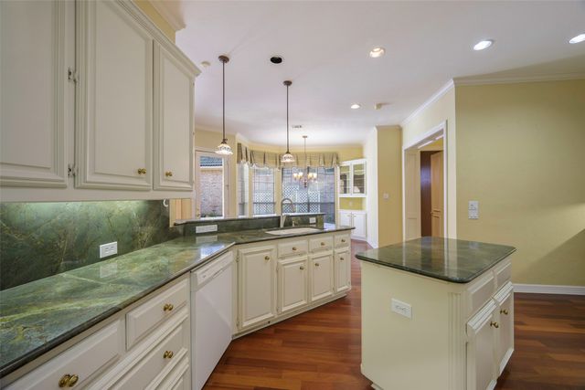 5834 Coolwater Cove, Dallas, TX 75252