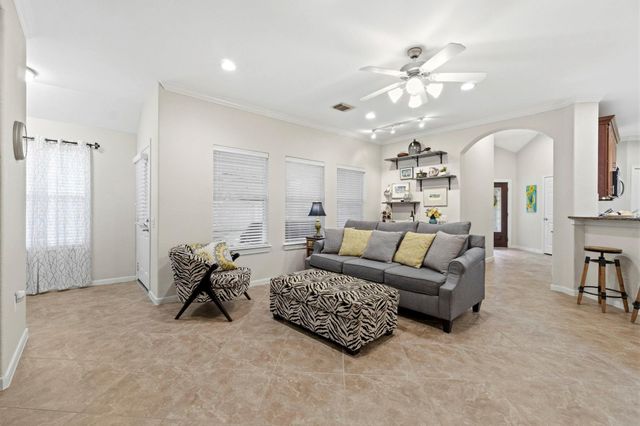 194 W Kentwick Place, Conroe, TX 77384