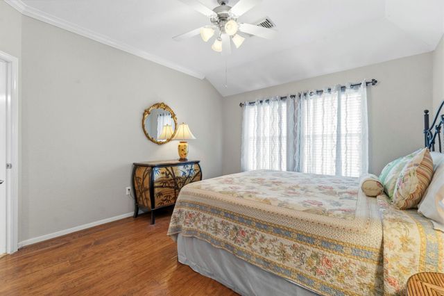 194 W Kentwick Place, Conroe, TX 77384
