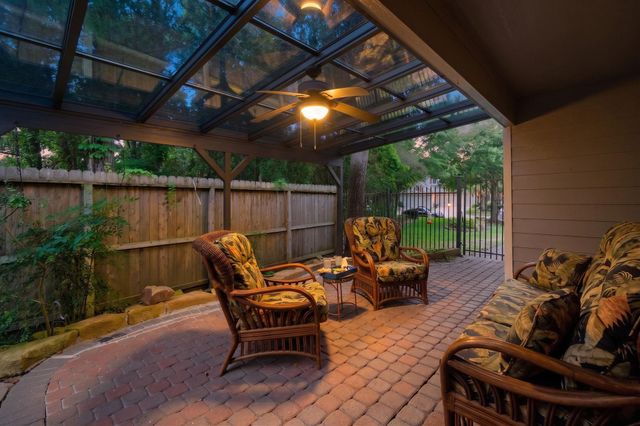 194 W Kentwick Place, Conroe, TX 77384