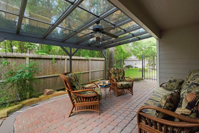 194 W Kentwick Place, Conroe, TX 77384