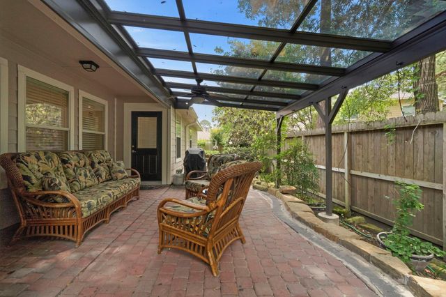 194 W Kentwick Place, Conroe, TX 77384