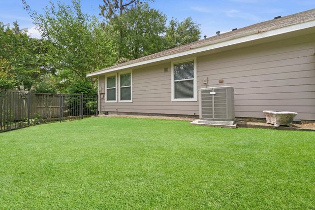 194 W Kentwick Place, Conroe, TX 77384